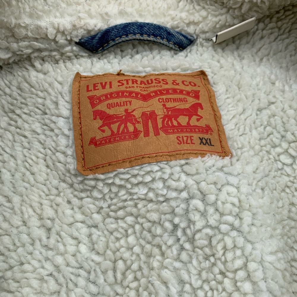 Jean jacket - Picture 2 of 4